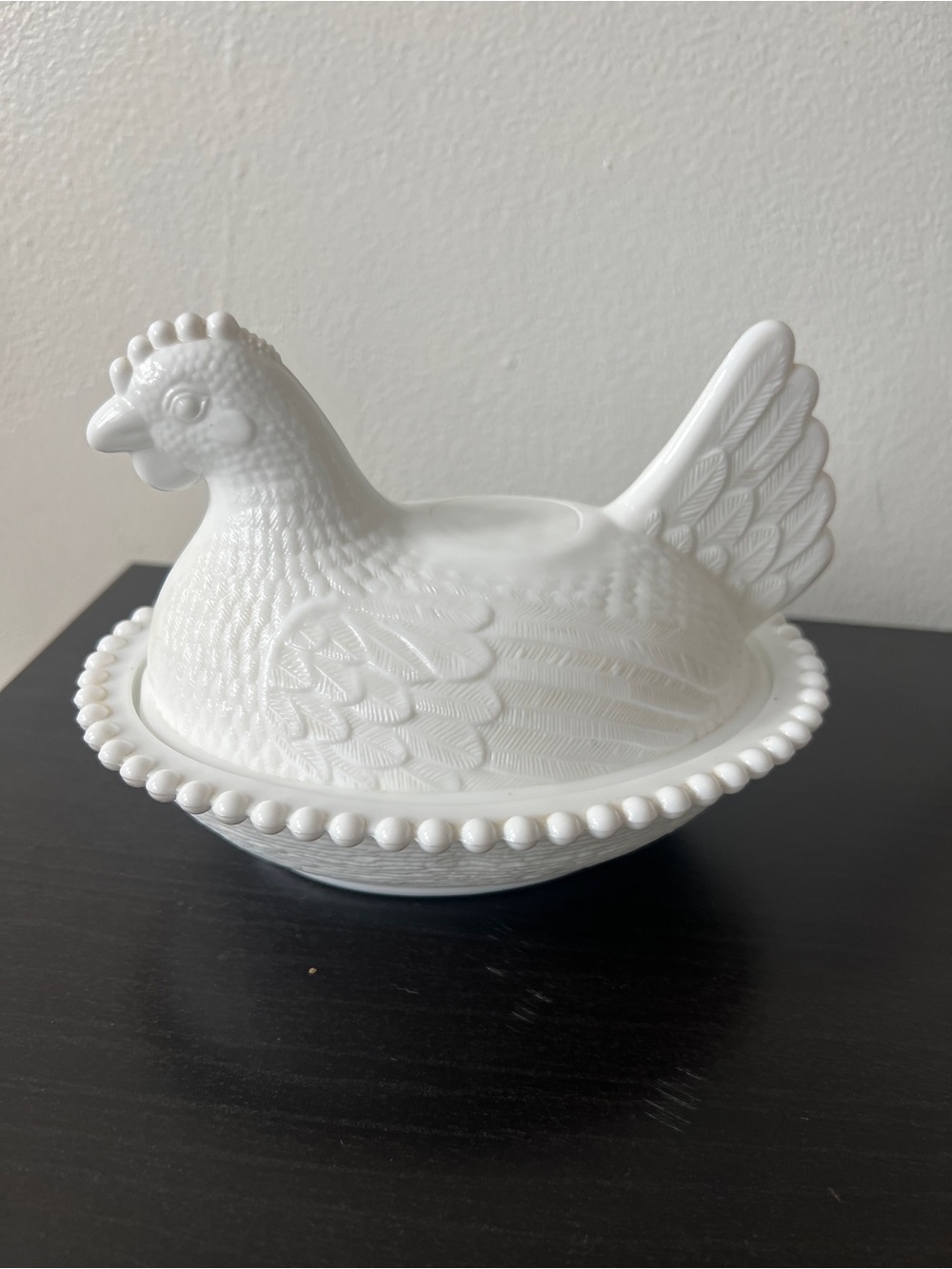 Vintage Indiana Glass White Milk Glass Hen On A Nest